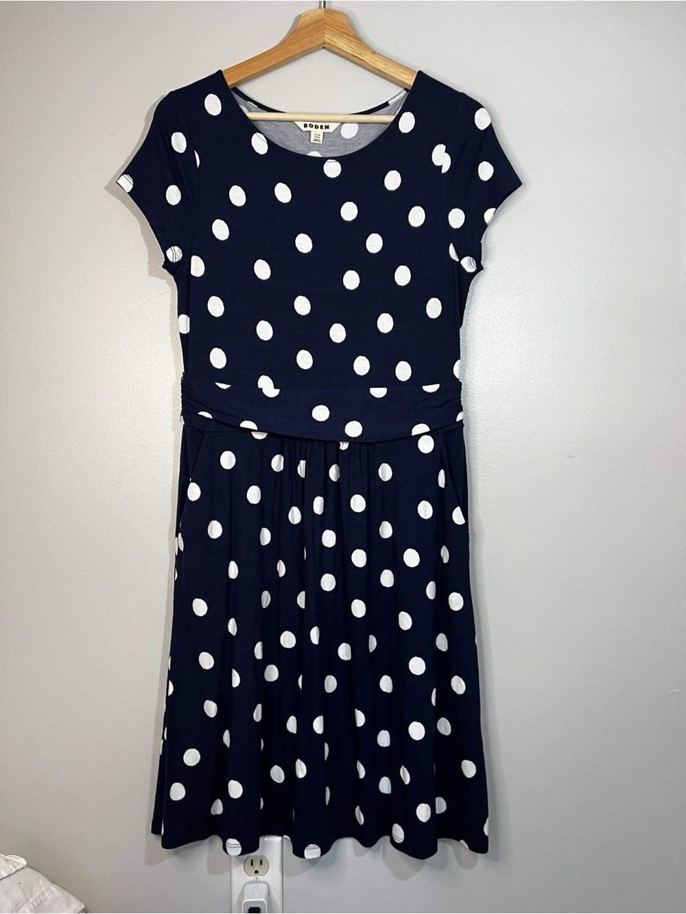 boden blue polka dot dress | Dresses | Boden Navy And White Short Sleeve Midi Womens 8 drenched Centre Court days price change R.S.A. Air Force Service Dress Size:3XL